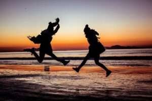 sisterhood is powerful ( sisterhood community )